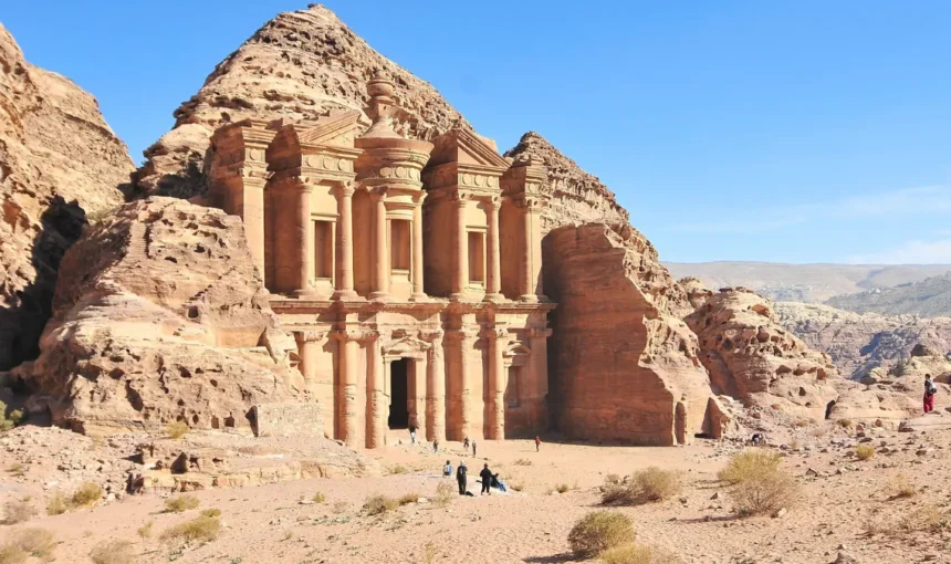 Historic Paths: Walking Through Ancient Cities